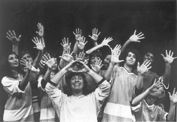 Deaf Performers Redefining Theater: Pioneers in ASL & Inclusivity